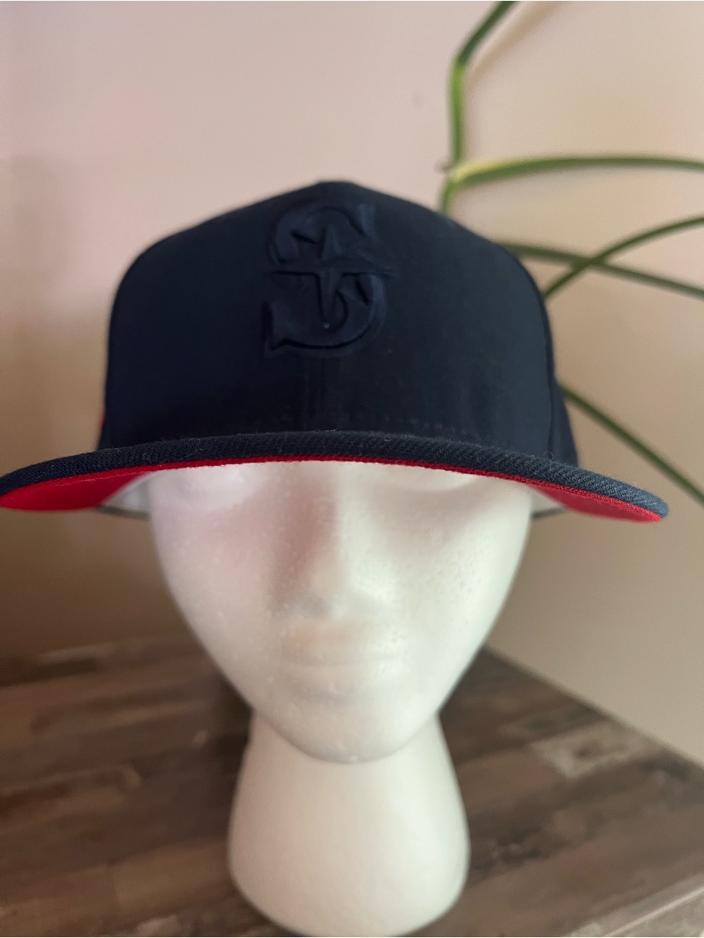 Men's Navy Blue Flat-Brim Cap with Red Undervisor